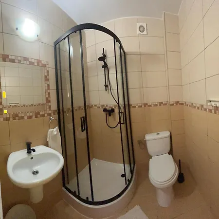 Sztorm בית אירוח אוסטרובו