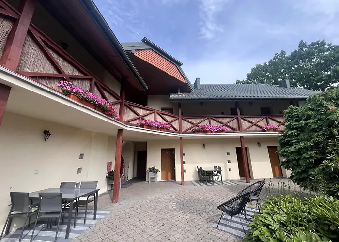 Sztorm * 奥斯特罗沃